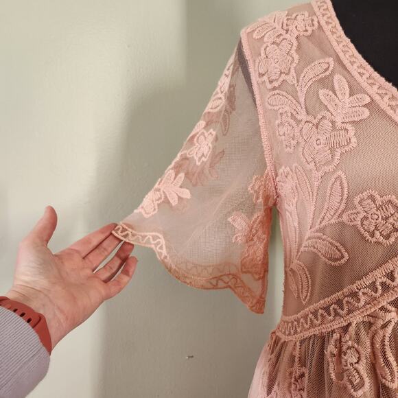 BAEVELY Blush Pink Lace Maxi Dress, Size Medium - Picture 9 of 16